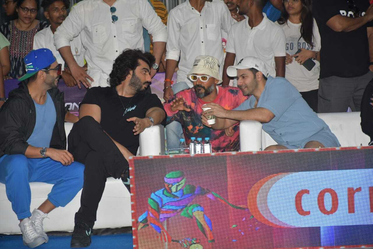 It was BFFs` reunion at the event